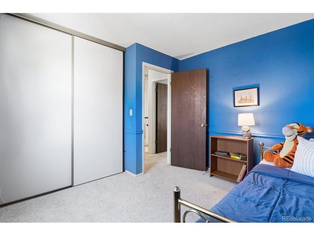 7076 S Elm Ct, Centennial, CO 80122