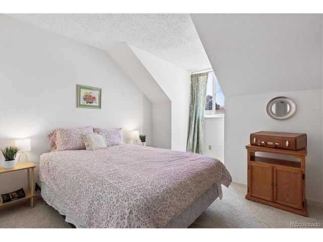 7076 S Elm Ct, Centennial, CO 80122