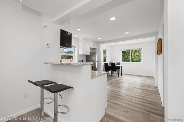 3420 Fairmont Road, Royal Oak, MI 48073