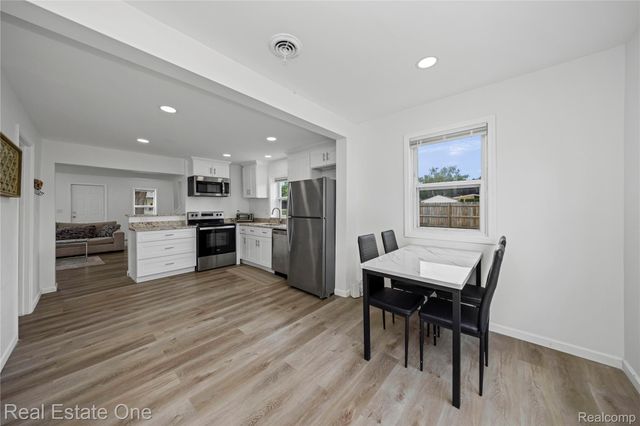 3420 Fairmont Road, Royal Oak, MI 48073