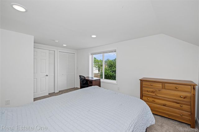 3420 Fairmont Road, Royal Oak, MI 48073