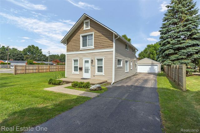 3420 Fairmont Road, Royal Oak, MI 48073