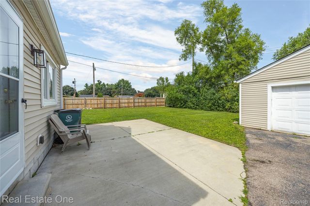 3420 Fairmont Road, Royal Oak, MI 48073