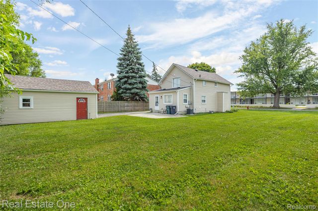 3420 Fairmont Road, Royal Oak, MI 48073