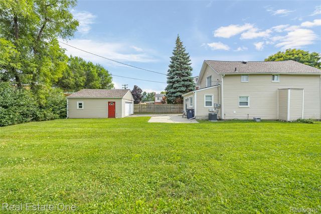 3420 Fairmont Road, Royal Oak, MI 48073