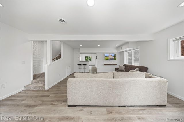 3420 Fairmont Road, Royal Oak, MI 48073