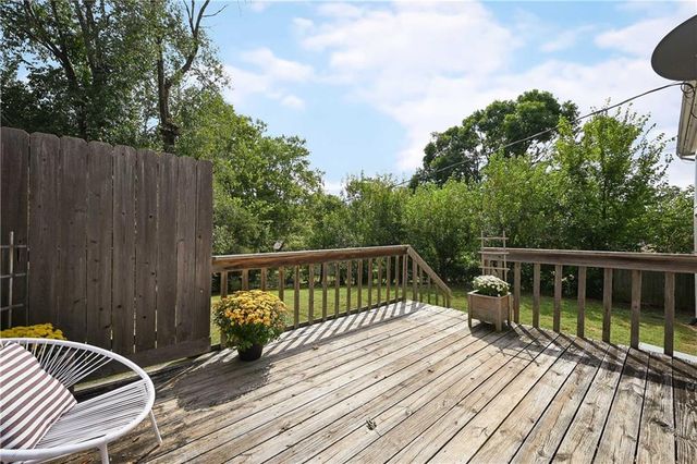 303 SW Pinnell Drive, Lee's Summit, MO 64081