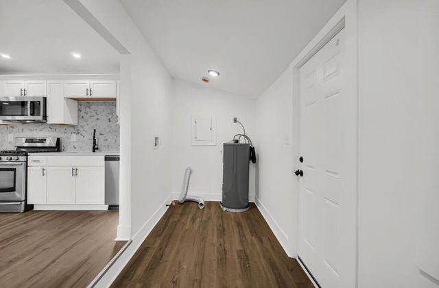 4514 E 10th Avenue, Gary, IN 46403