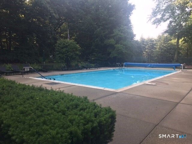24-B Heritage Crest B, Southbury, CT 06488