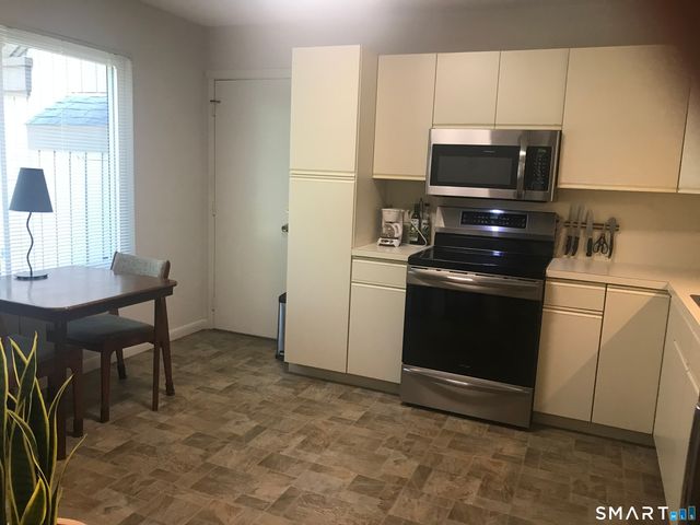 24-B Heritage Crest B, Southbury, CT 06488