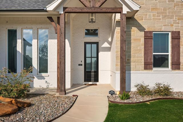 459 Red Bird Drive, Springtown, TX 76082