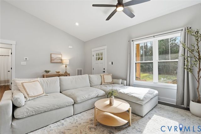 11014 Old Ridge Rd, Ashland, VA 23005