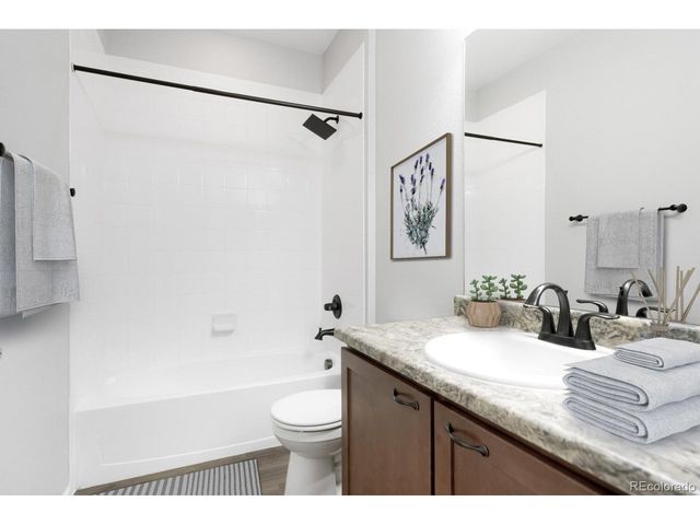 10526 Akron St, Commerce City, CO 80640