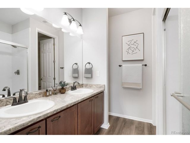 10526 Akron St, Commerce City, CO 80640