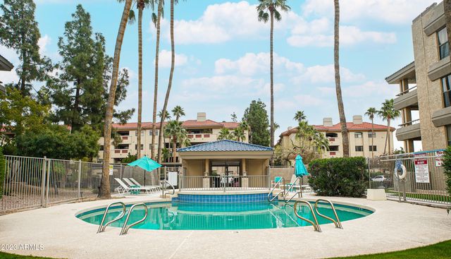 5122 N 31st Way 221, Phoenix, AZ 85016