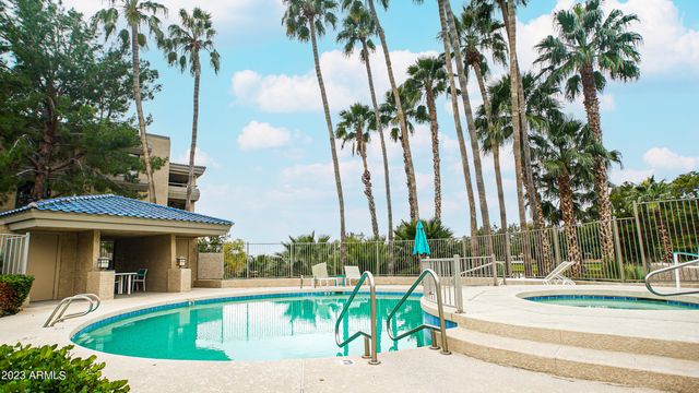 5122 N 31st Way 221, Phoenix, AZ 85016