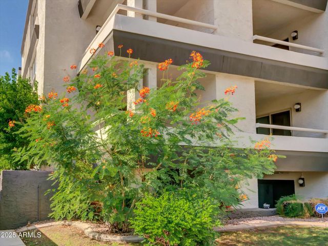 5122 N 31st Way 221, Phoenix, AZ 85016