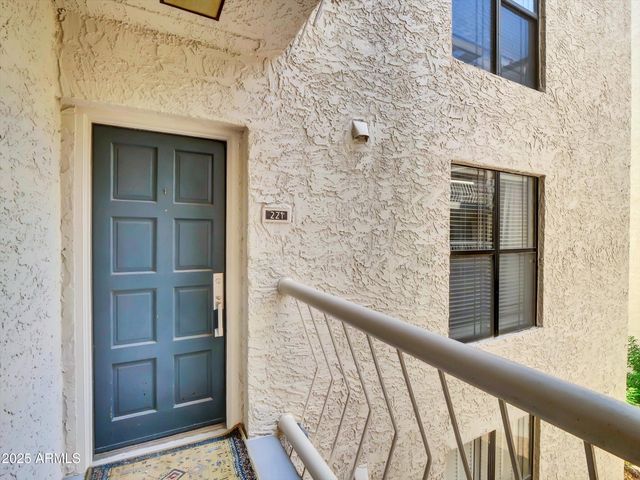 5122 N 31st Way 221, Phoenix, AZ 85016