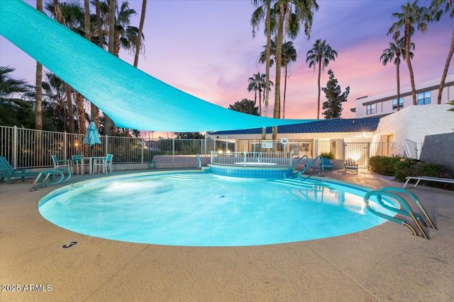 5122 N 31st Way 221, Phoenix, AZ 85016