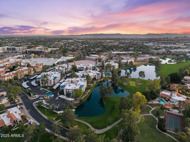 5122 N 31st Way 221, Phoenix, AZ 85016