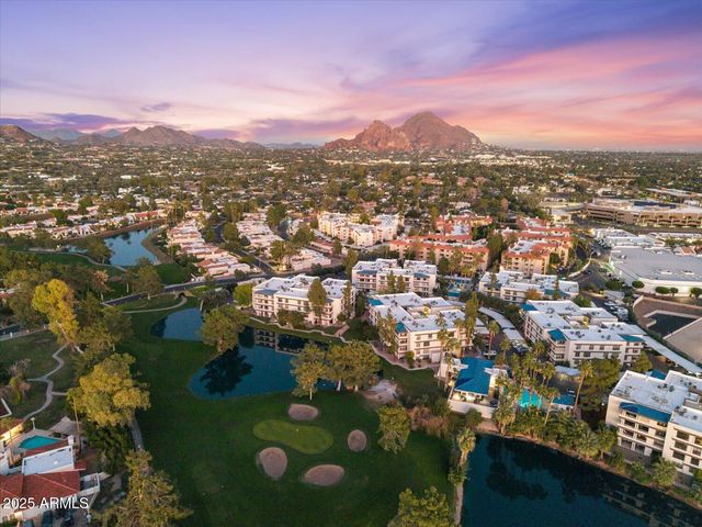 5122 N 31st Way 221, Phoenix, AZ 85016