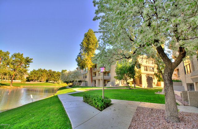 5122 N 31st Way 221, Phoenix, AZ 85016