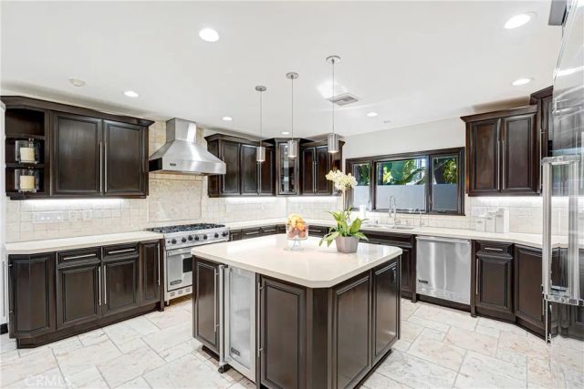 4529 Don Pio, Woodland Hills, CA 91364