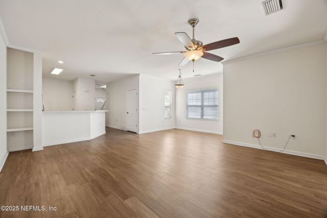 3750 SILVER BLUFF Boulevard, 1401, Orange Park, FL 32065
