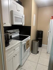 7421 SW 152nd Ave 9-202, Miami, FL 33193