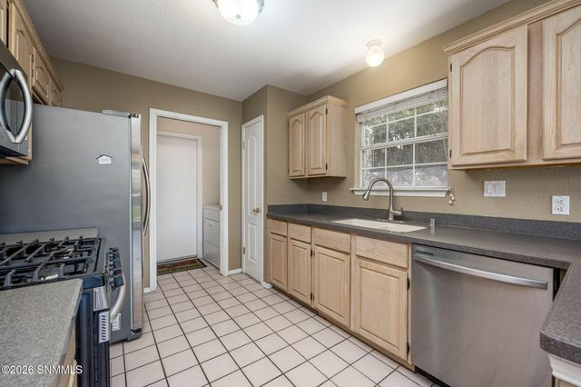 2264 San Felipe, Las Cruces, NM 88011