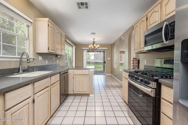 2264 San Felipe, Las Cruces, NM 88011