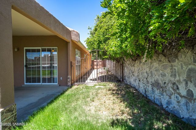 2264 San Felipe, Las Cruces, NM 88011