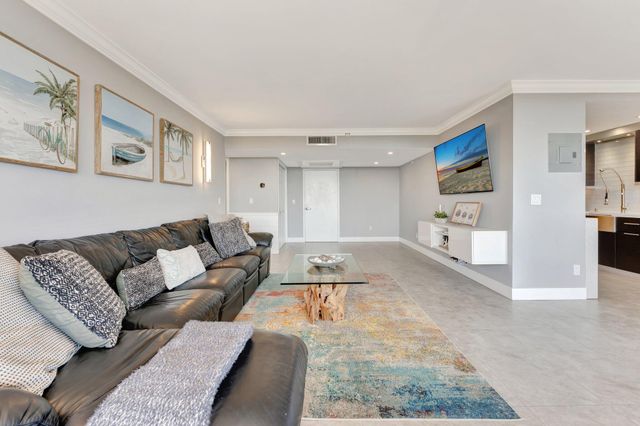 859 Jeffery Street 7030, Boca Raton, FL 33487