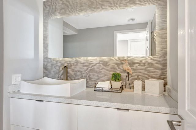 859 Jeffery Street 7030, Boca Raton, FL 33487