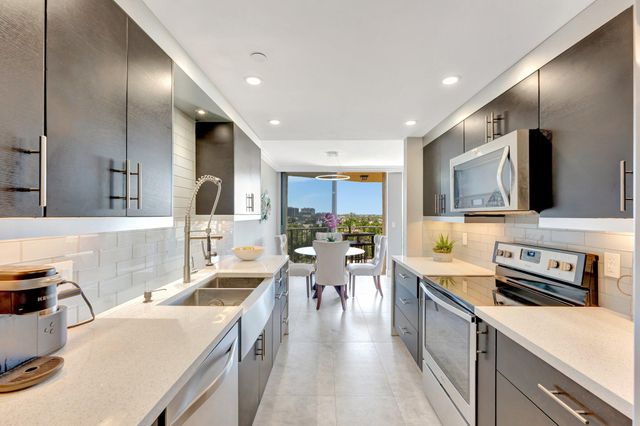 859 Jeffery Street 7030, Boca Raton, FL 33487