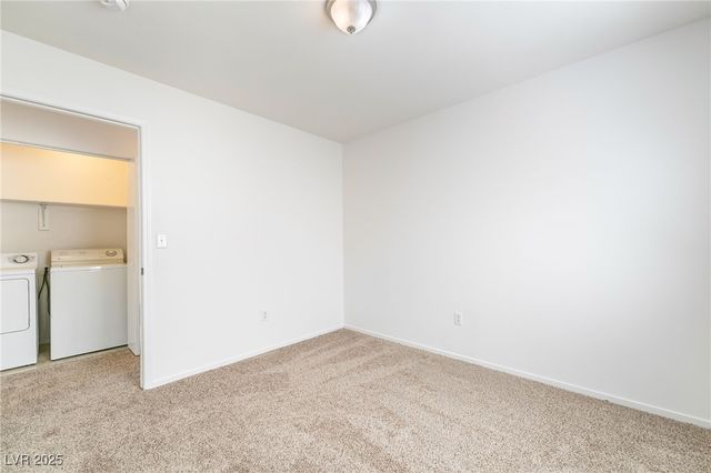 9699 Villa Lorena Avenue, Las Vegas, NV 89147