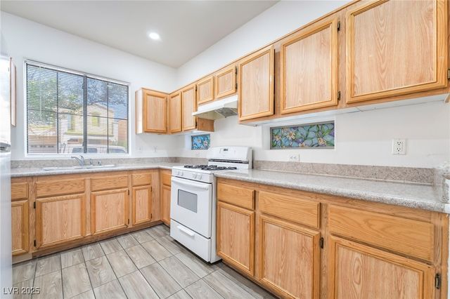 9699 Villa Lorena Avenue, Las Vegas, NV 89147