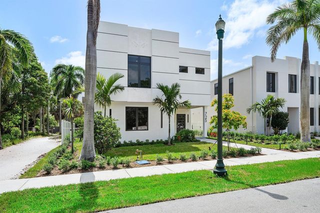 725 SE 4th Avenue, Delray Beach, FL 33483