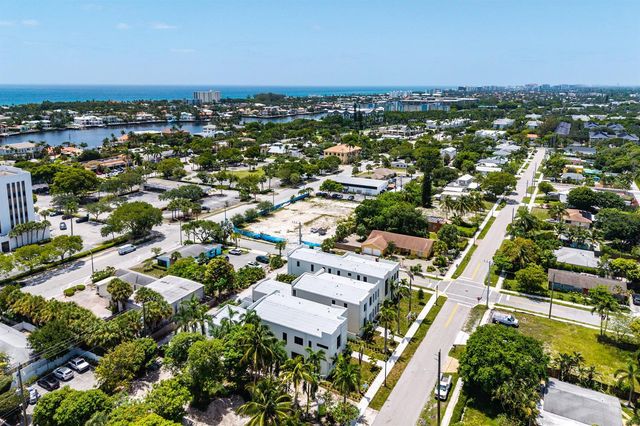725 SE 4th Avenue, Delray Beach, FL 33483