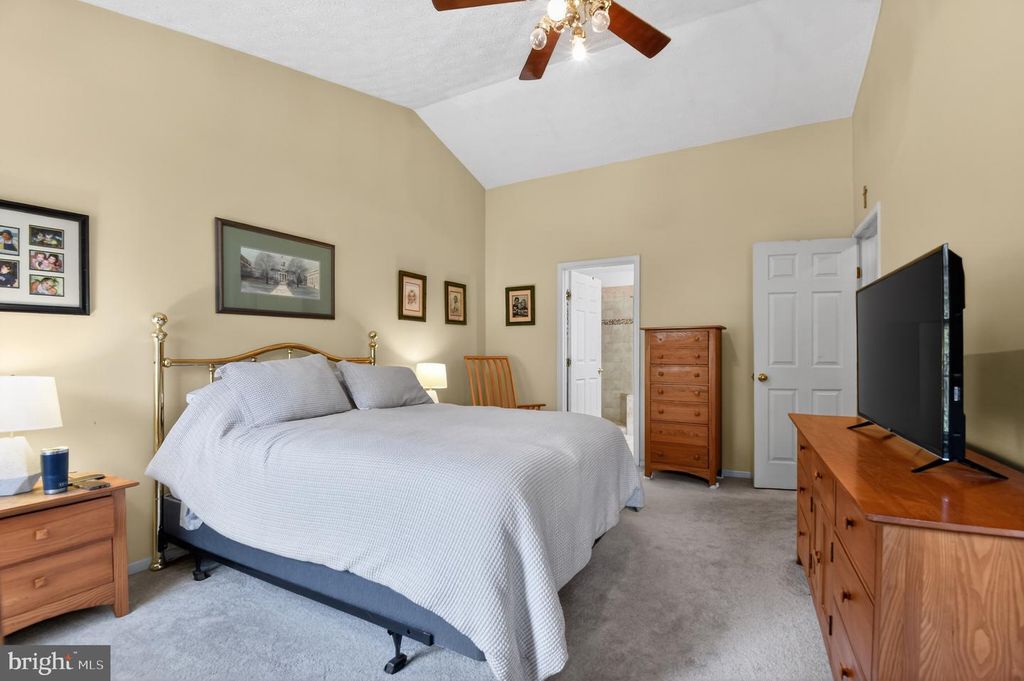 Image 15 of property listing at 1688 PATRICE CIR, Crofton, MD 21114