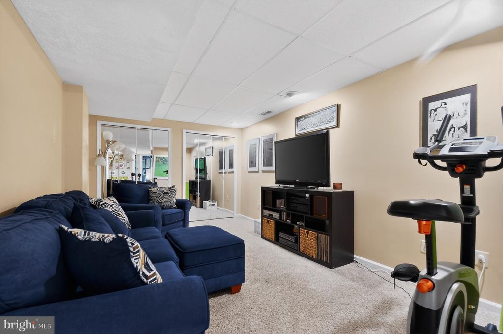 Image 26 of property listing at 1688 PATRICE CIR, Crofton, MD 21114