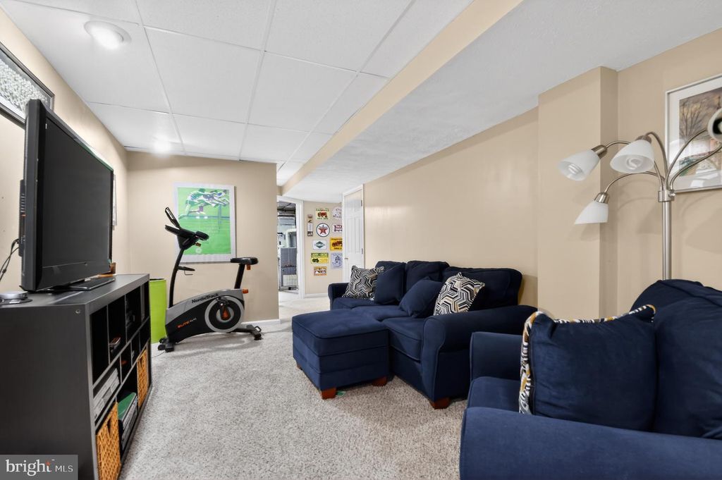 Image 27 of property listing at 1688 PATRICE CIR, Crofton, MD 21114