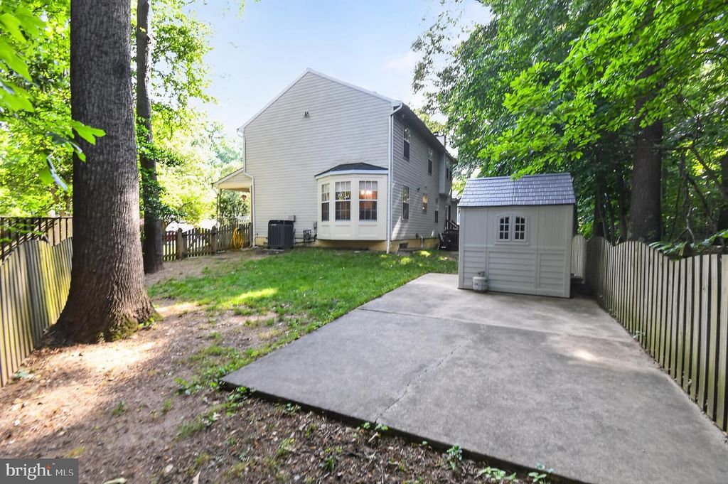 Image 35 of property listing at 1688 PATRICE CIR, Crofton, MD 21114