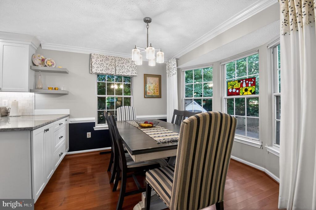 Image 10 of property listing at 1688 PATRICE CIR, Crofton, MD 21114
