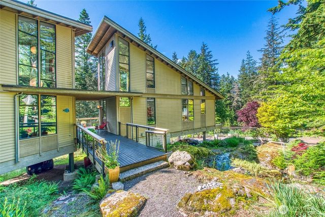 808 Pioneer Hill Road, Orcas Island, WA 98279