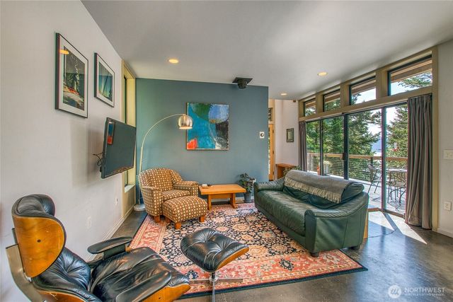 808 Pioneer Hill Road, Orcas Island, WA 98279