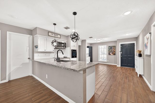 12043 Corona Lane, Houston, TX 77072