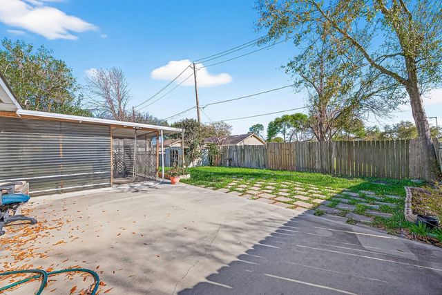 12043 Corona Lane, Houston, TX 77072