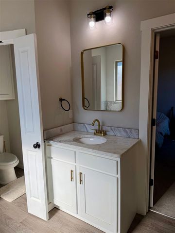 433 N Creekside Dr, Cache, OK 73527