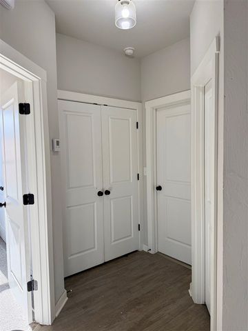 433 N Creekside Dr, Cache, OK 73527